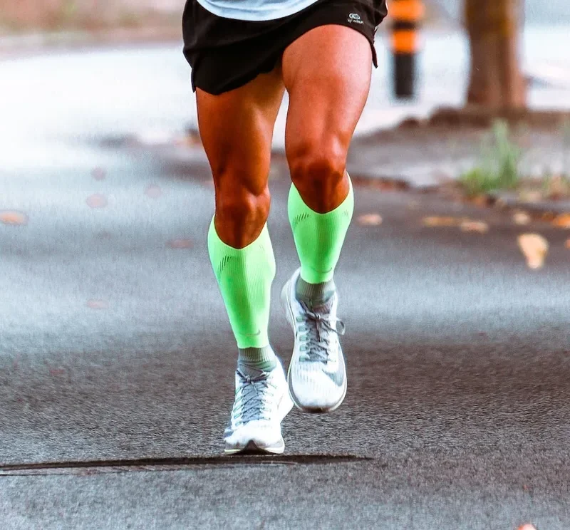 Benefits of Compression Clothing for Runners - Runners Connect